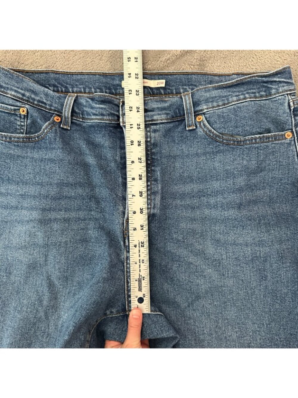 Levi's Wedgie Straight Leg Jeans Women's size 20W 20 W Medium Wash - Picture 5 of 7
